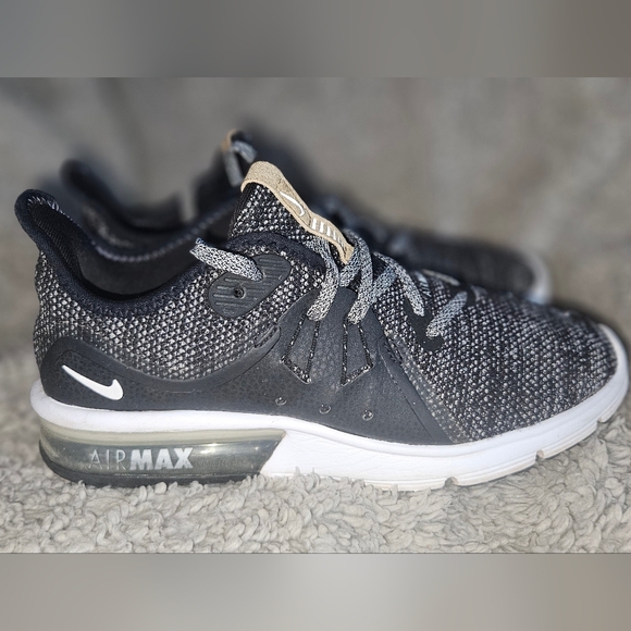 Nike Air Max Sequent 3 Women's Shoes size 6.5 Sneakers Gray Black White Trainers - Picture 5 of 15